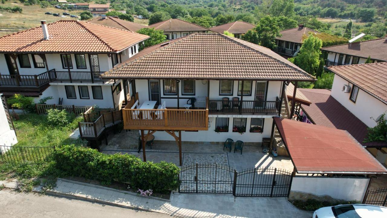 Apartment Nikol Sozopol Bagian luar foto