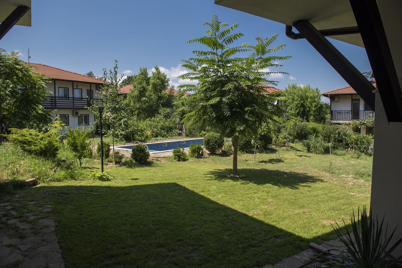 Apartment Nikol Sozopol Bagian luar foto